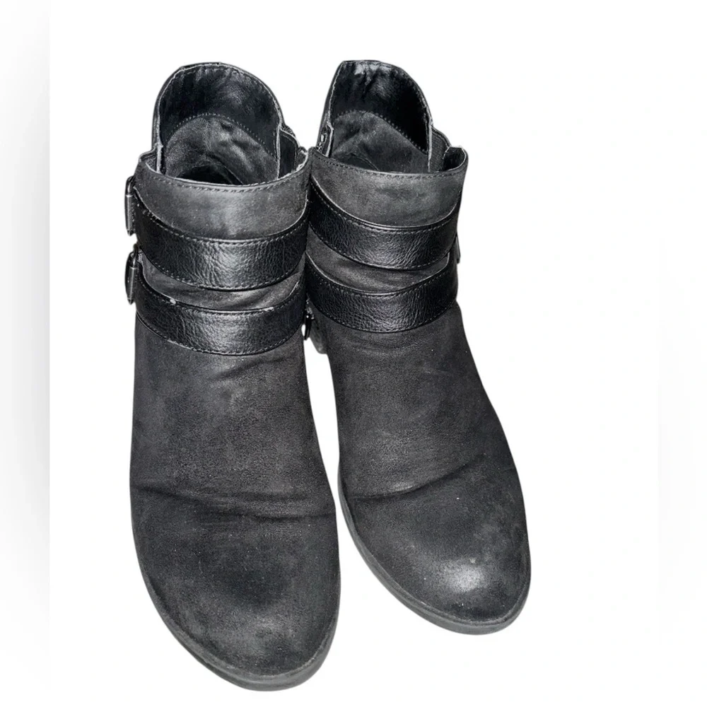 Madden Girl Double Buckle Black Ankle Booties Women 7.5 - Picture 2 of 7